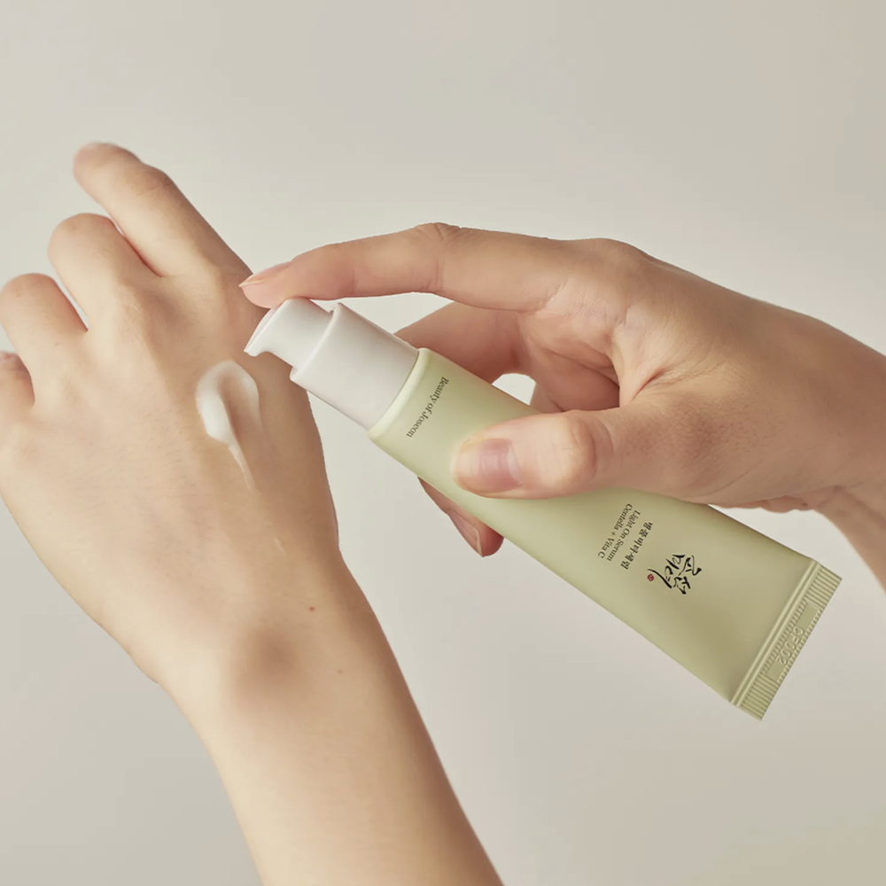 Light On Serum Centella + Vita C